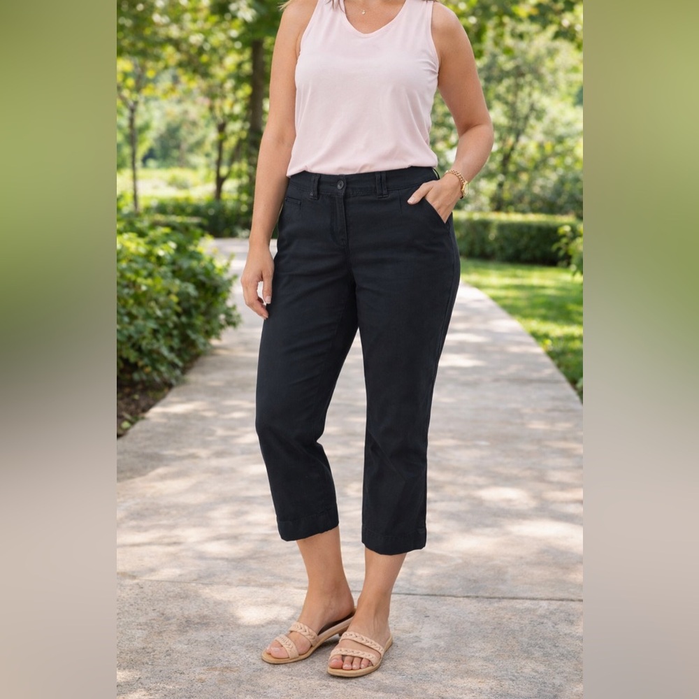 LOFT Marisa Black Cropped Pants Button Tab Waist Size 6